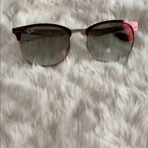 Ray-Ban sunglasses style 3538